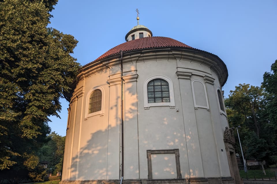 Kostel sv. Rocha u Olšanských hřbitovů | Foto: Štěpánka Budková, Radio Prague International Kostel sv. Rocha u Olšanských hřbitovů | Foto: Štěpánka Budková, Radio Prague International