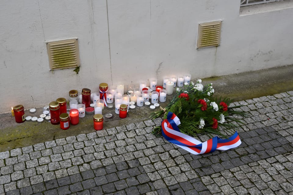 Pietní akt na pražském Albertově | Foto: Barbora Navrátilová, Radio Prague International Pietní akt na pražském Albertově | Foto: Barbora Navrátilová, Radio Prague International