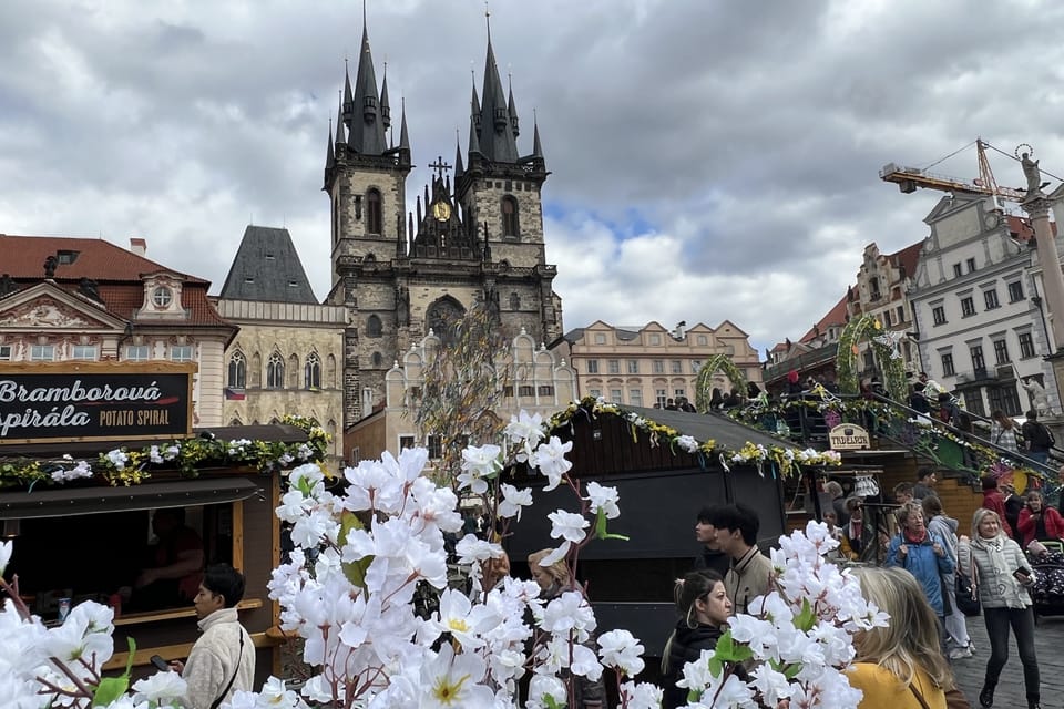 Velikonoční trhy na Staroměstském náměstí | Foto: Kateřina Ayzpurvit,  Radio Prague International
