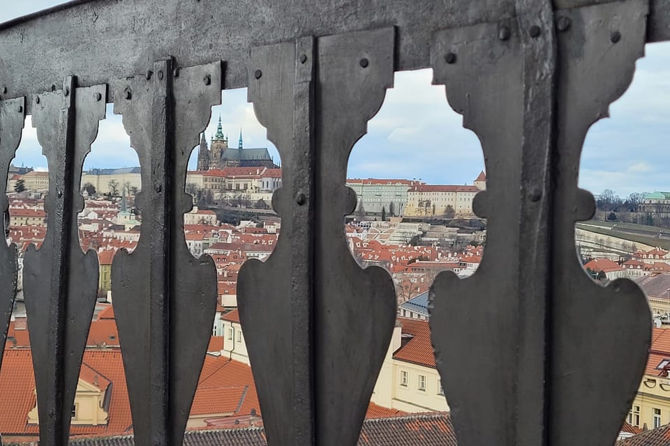 Výhled na Pražský Hrad z astronomické věže | Foto: Hana Slavická, Radio Prague International Výhled na Pražský Hrad z astronomické věže | Foto: Hana Slavická, Radio Prague International