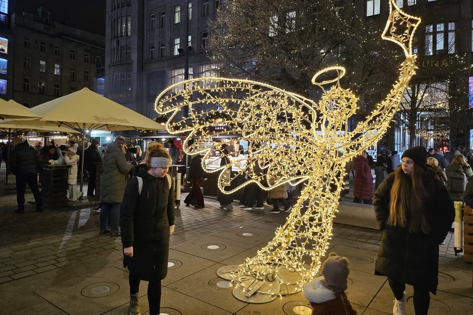 Andělé na trzích nesmí chybět | Foto: Klára Stejskalová,  Radio Prague International
